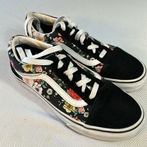 Vans floral design, suede toe and heel.